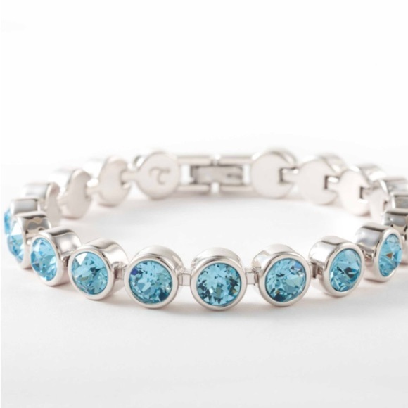 Swarovski Touchstone Crystal Aquamarine Ice Bracelet - Picture 1 of 5